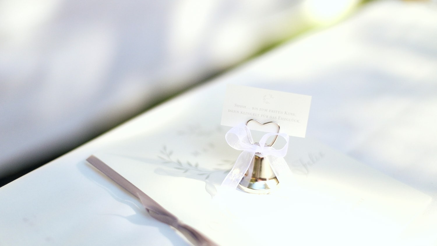 Hochzeit Hofgut von Hünersdorff Trauung Glöckchen