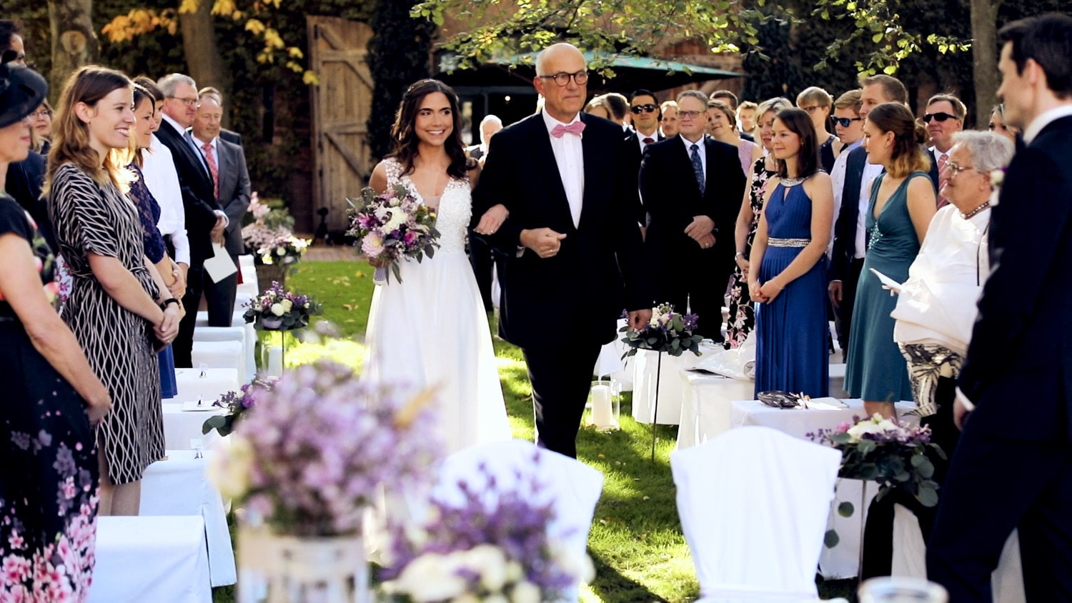 Hochzeit Hofgut von Hünersdorff Hier kommt die Braut